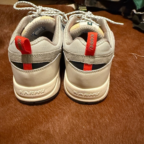 Karhu FUSION 2.0 - LILY WHITE / FOLIAGE GREEN - Picture 4 of 5